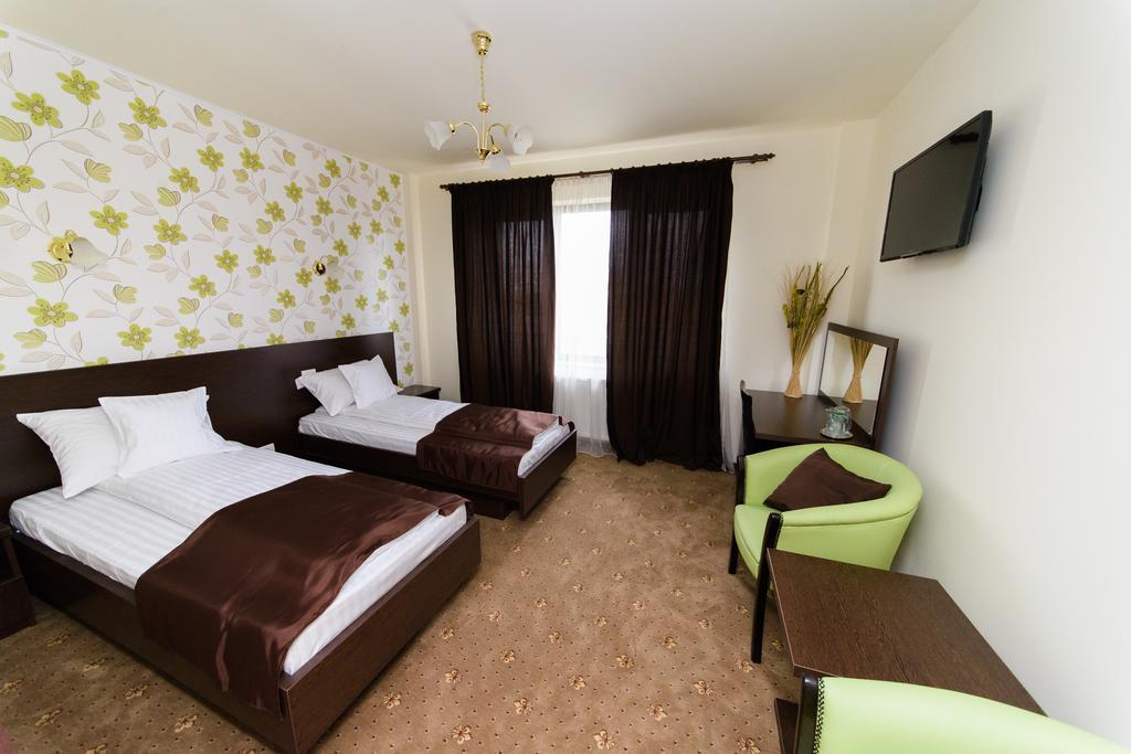 Hotel Miky Арад Стая снимка